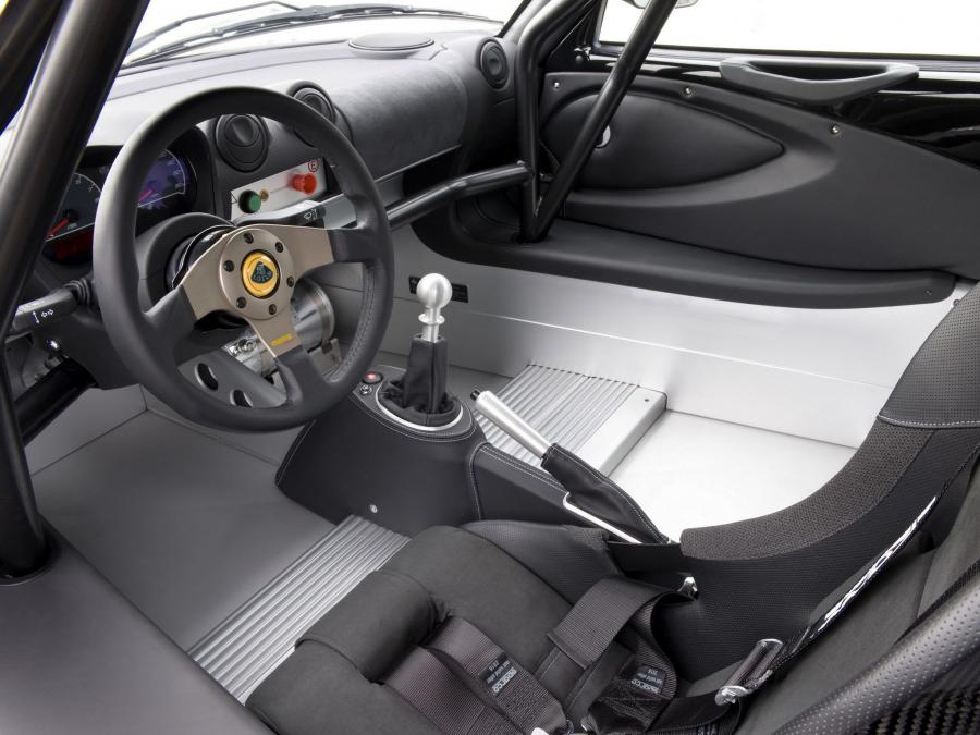  Lotus Exige V6 Cup 2013 года  (фото 8 из 15)